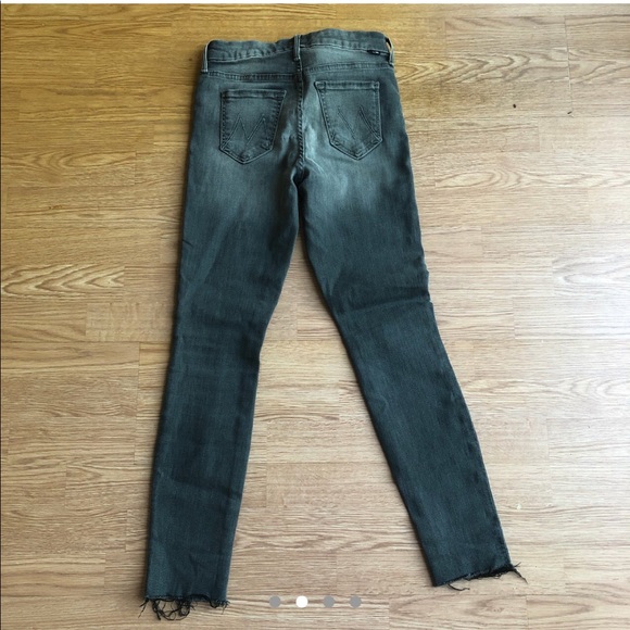 “Looker Ankle Fray” Gray MOTHER Jeans! - Picture 2 of 4